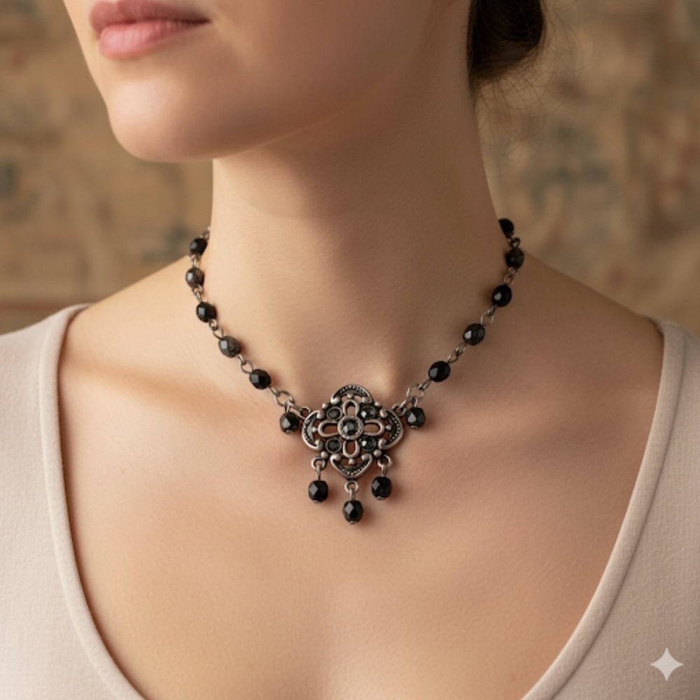 Steve Madden dark silver tone gothic glass beaded choker necklace